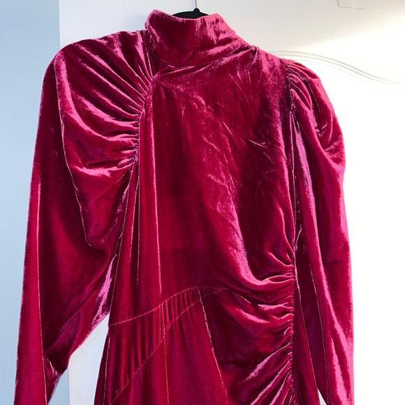 SOLD*** ROTATE DRESS figure flattering - Picture 15 of 17